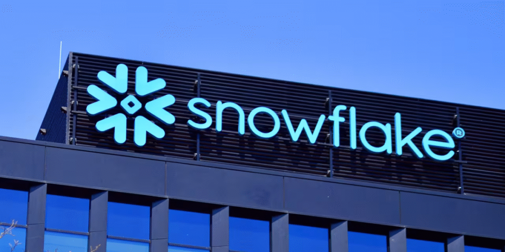 Snowflake building, Snowflake Stock