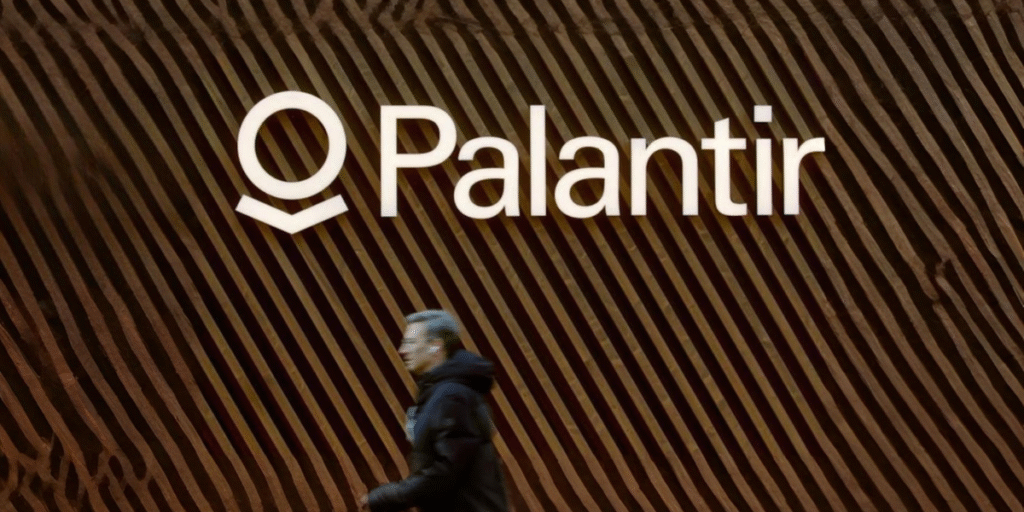 Palantir Stock Falls 4%