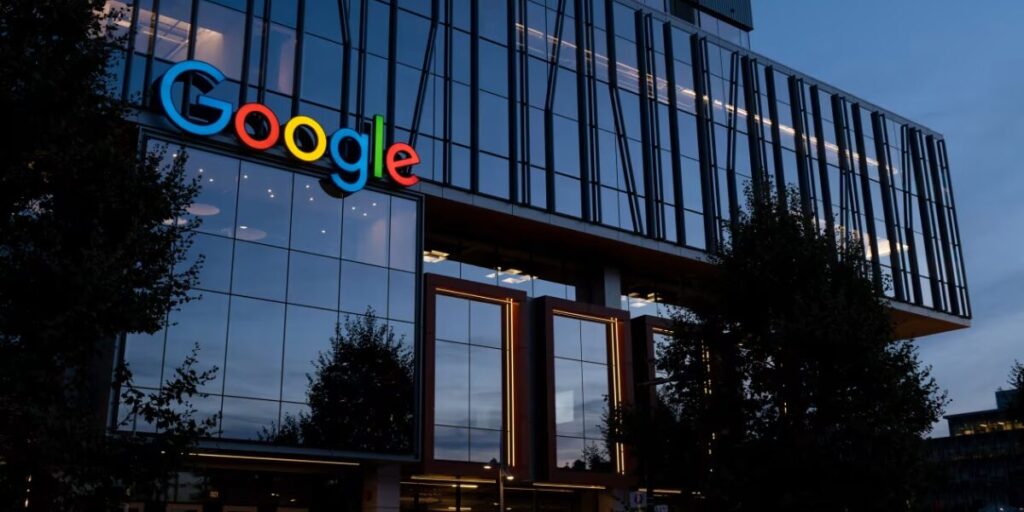 Dow Hits 52,000: Alphabet's Dow Debut Fuels Rally
